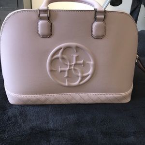Guess Bag 🎀